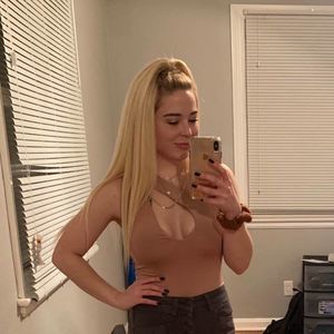 Meet your Posher, Rose